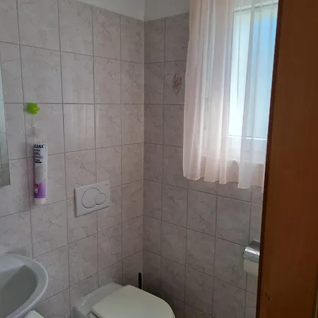 A U R O R A Central Room Climatizzata Vicino Ffs Cadenazzo