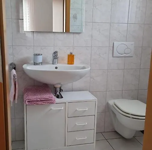 A U R O R A Central Room Vicino Ffs Cadenazzo